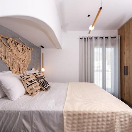 Modern Dome Homes Of Santorini เปริสซา ภายนอก รูปภาพ