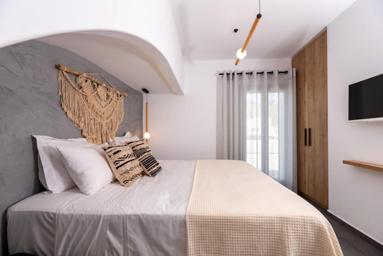 Modern Dome Homes Of Santorini เปริสซา ภายนอก รูปภาพ