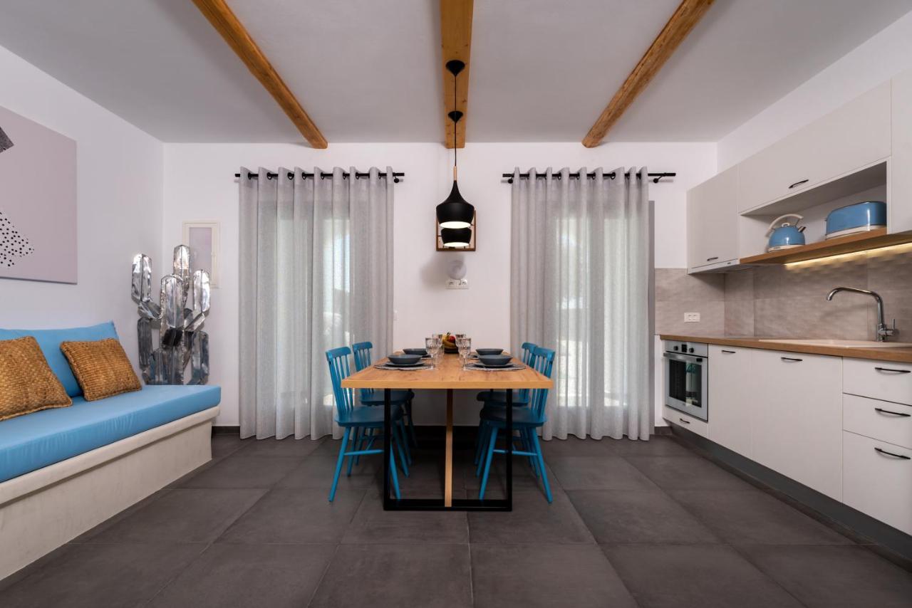 Modern Dome Homes Of Santorini เปริสซา ภายนอก รูปภาพ