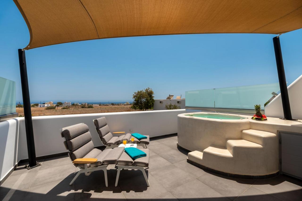 Modern Dome Homes Of Santorini เปริสซา ภายนอก รูปภาพ