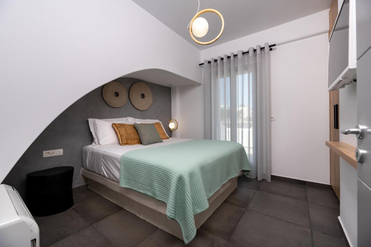 Modern Dome Homes Of Santorini เปริสซา ภายนอก รูปภาพ